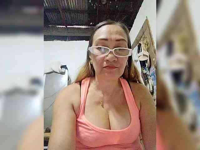 cherrywhite03 webcam