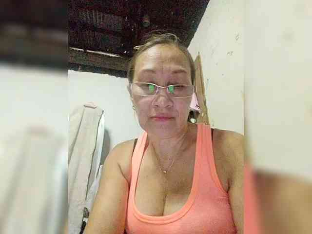 cherrywhite03 webcam