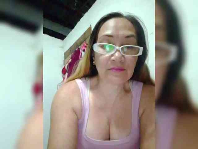 cherrywhite03 webcam