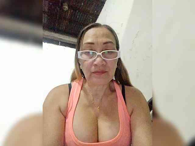 cherrywhite03 webcam