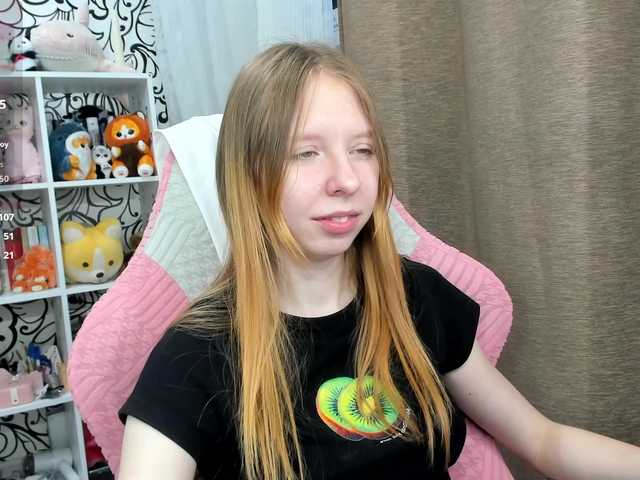 IamLoli's BongaCams show and profile