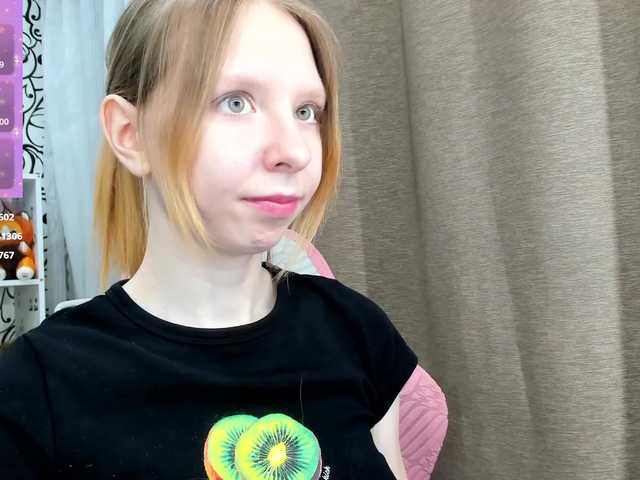 модель IamLoli