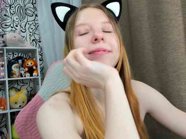 webcam striptease IamLoli