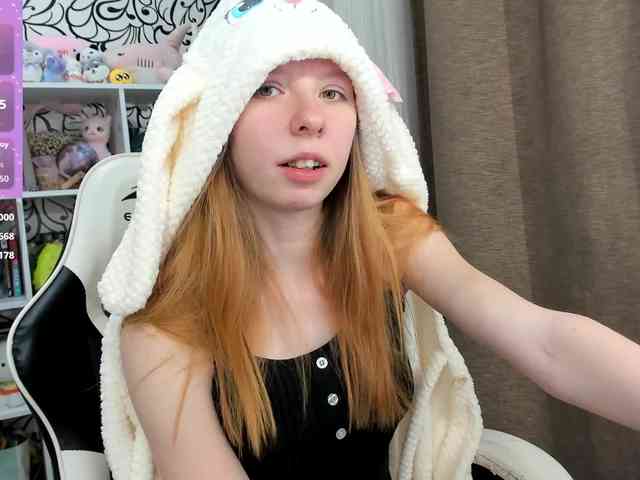 webcam striptease IamLoli