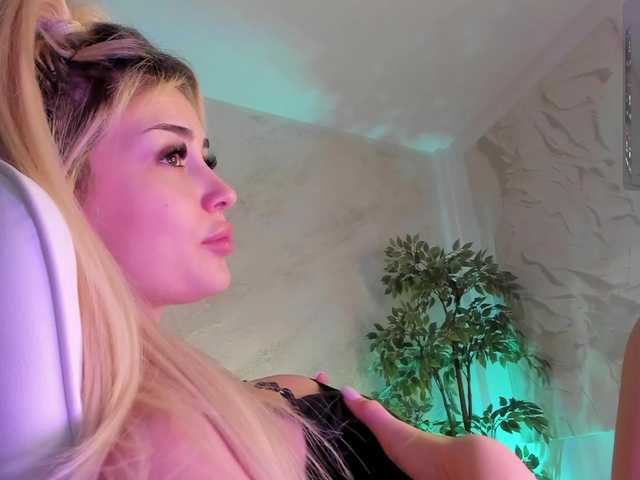 lissababe's BongaCams show and profile