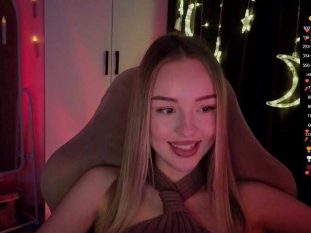 Nestyzz's BongaCams show and profile