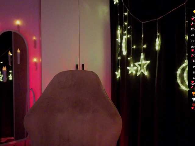 Nestyzz's BongaCams show and profile