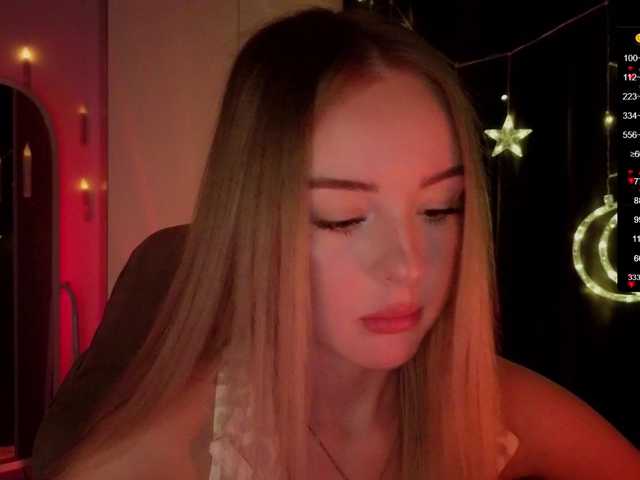 Nestyzz's BongaCams show and profile