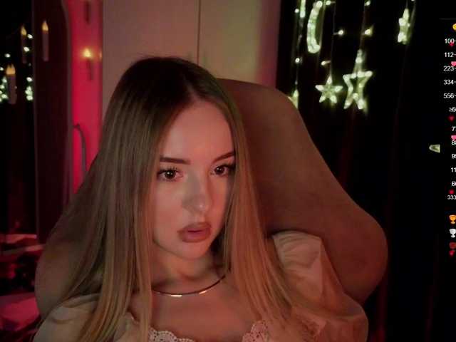 Nestyzz's BongaCams show and profile