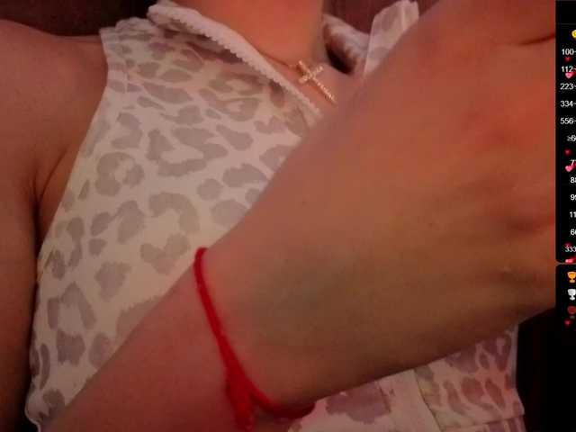 Nestyzz's BongaCams show and profile