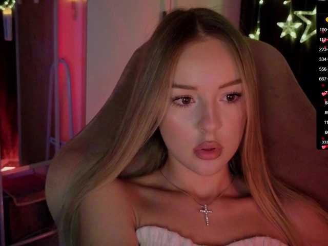 Nestyzz's BongaCams show and profile