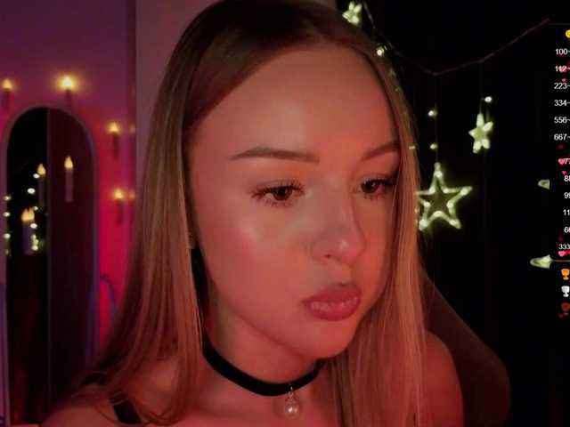 Nestyzz's BongaCams show and profile