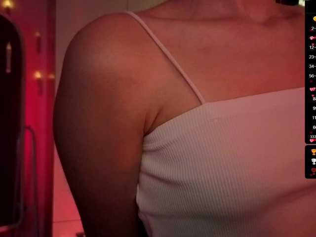 Nestyzz's BongaCams show and profile