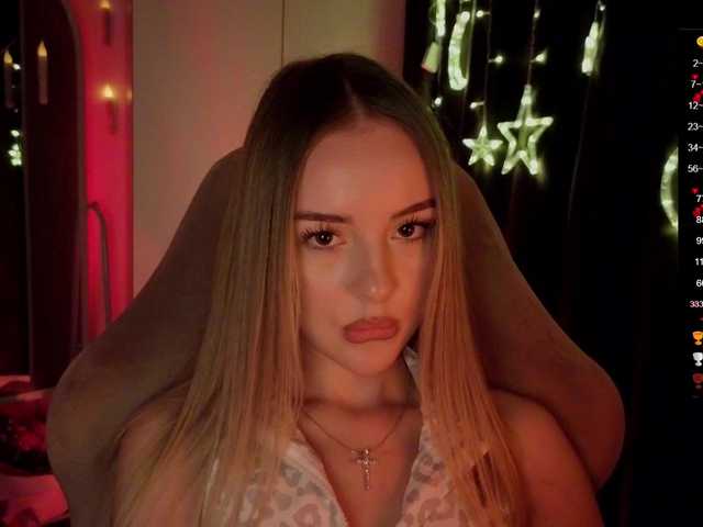 Nestyzz's BongaCams show and profile