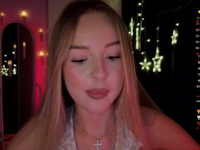 Nestyzz's BongaCams show and profile