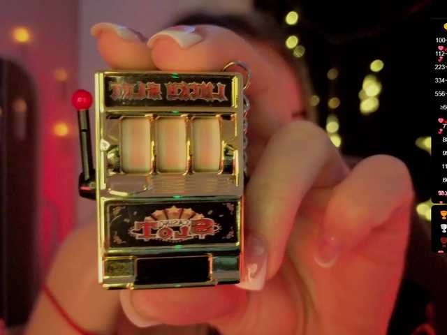 Nestyzz's BongaCams show and profile