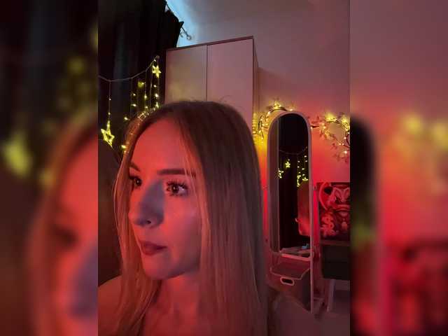 Nestyzz from BongaCams