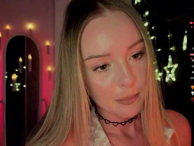 Nestyzz's BongaCams show and profile