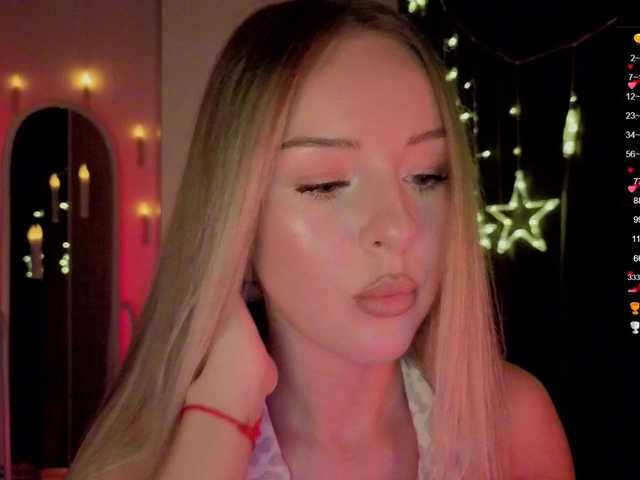 Nestyzz's BongaCams show and profile