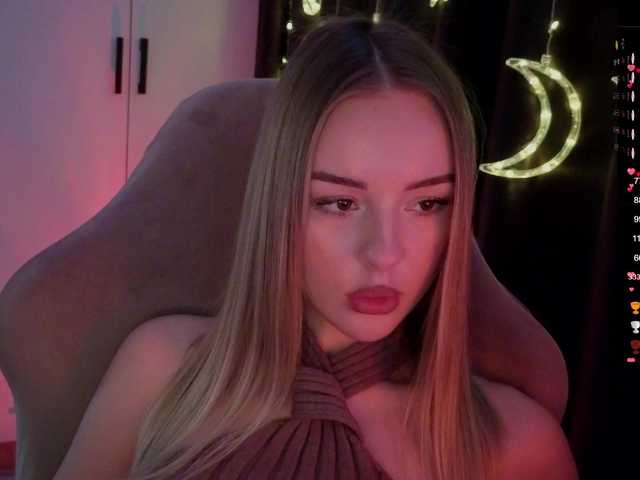 Nestyzz's BongaCams show and profile