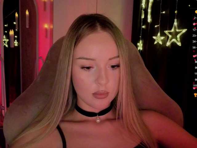 Nestyzz's BongaCams show and profile