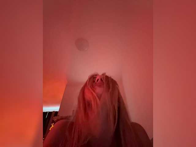 Nestyzz from BongaCams