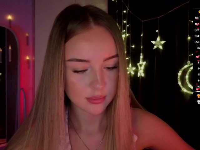 Nestyzz's BongaCams show and profile