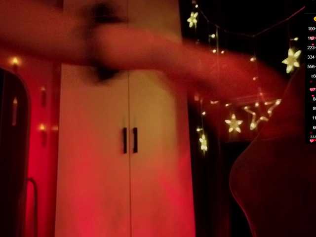 Nestyzz's BongaCams show and profile