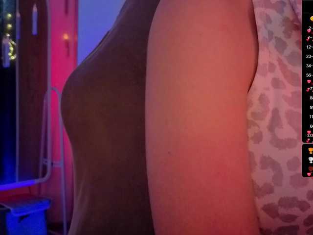 Nestyzz's BongaCams show and profile