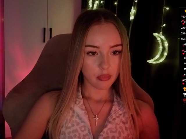 Nestyzz's BongaCams show and profile