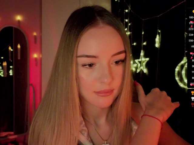 Nestyzz's BongaCams show and profile