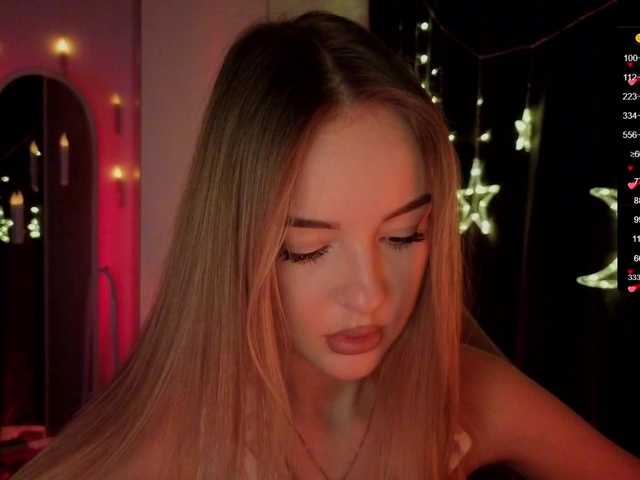 Nestyzz's BongaCams show and profile