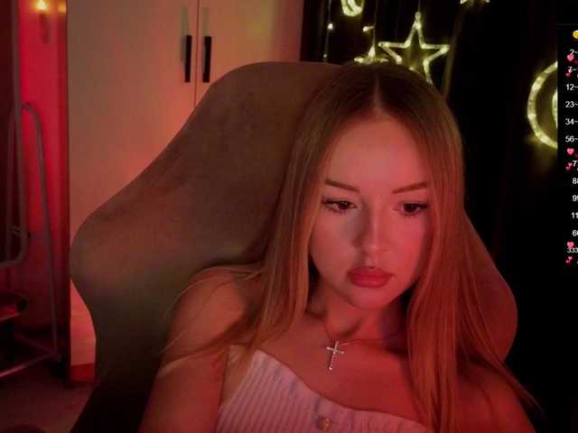 Nestyzz's BongaCams show and profile