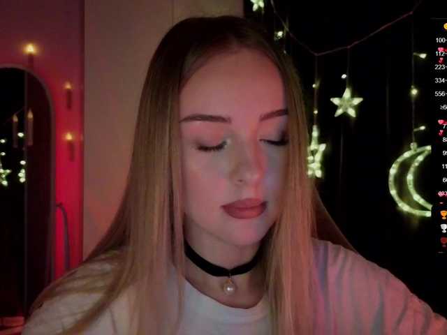 Nestyzz's BongaCams show and profile