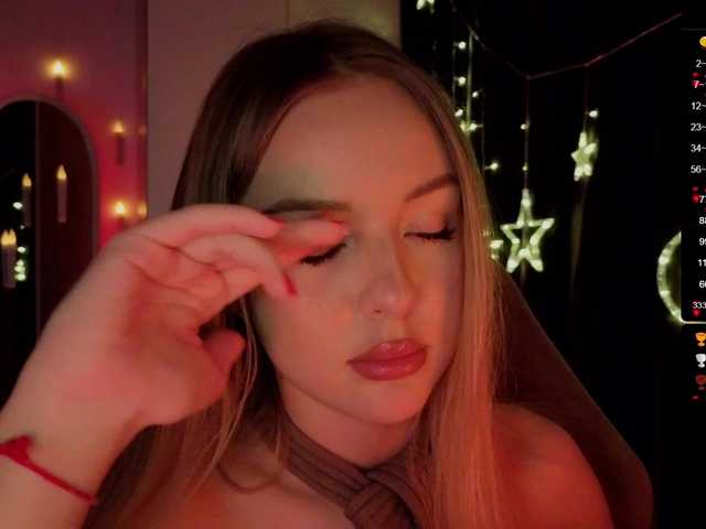 Nestyzz's BongaCams show and profile