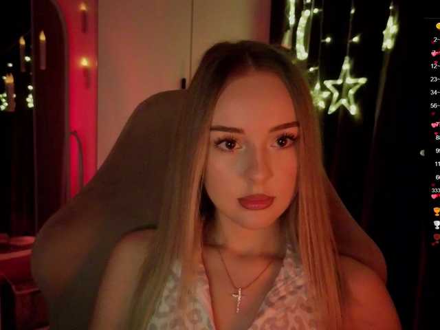 Nestyzz's BongaCams show and profile