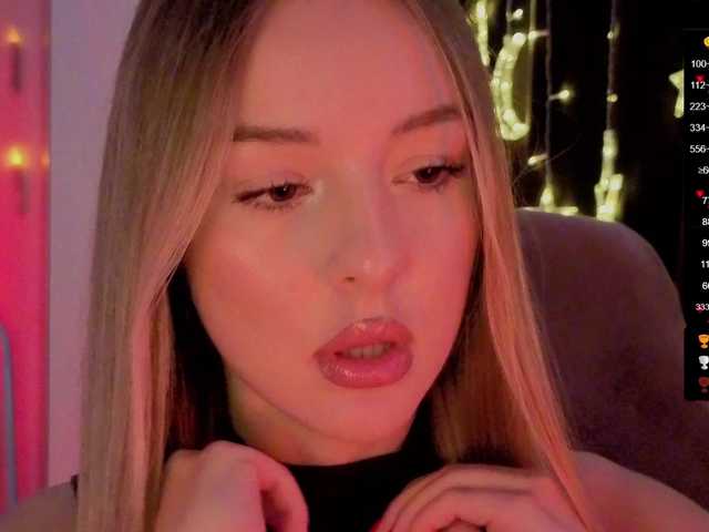 Nestyzz's BongaCams show and profile