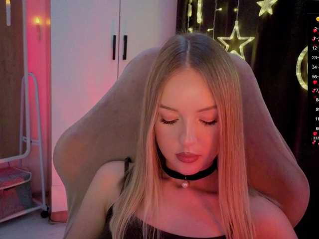 Nestyzz's BongaCams show and profile