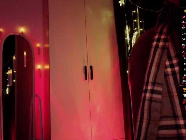 Nestyzz's BongaCams show and profile