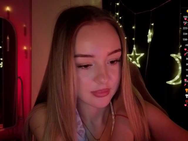 Nestyzz's BongaCams show and profile