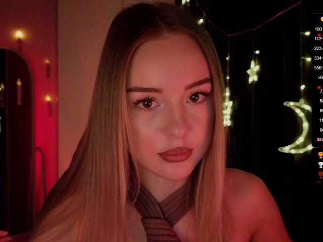 Nestyzz's BongaCams show and profile