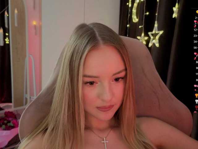 Nestyzz's BongaCams show and profile