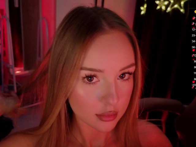 Nestyzz's BongaCams show and profile