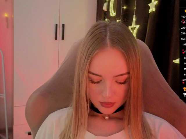 Nestyzz's BongaCams show and profile