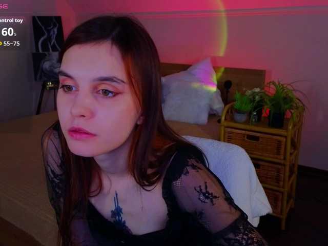 Sex chat with SusieMorris — Watch free online 18+