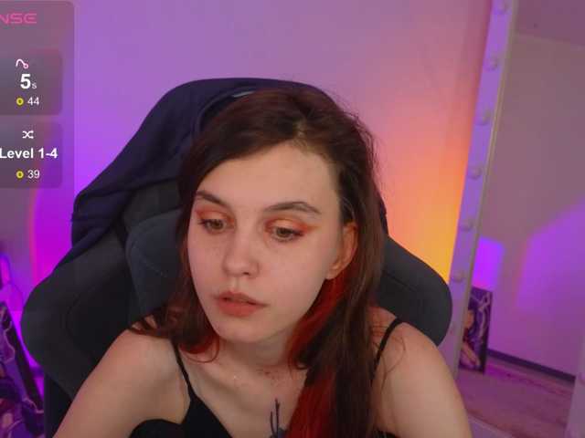  SusieMorris chat room