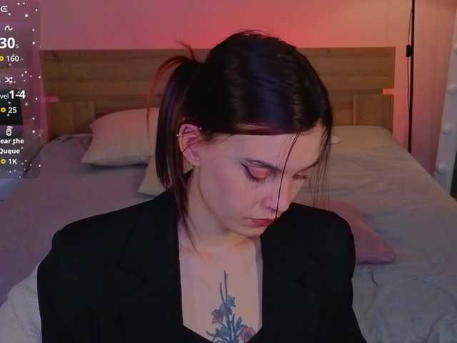  SusieMorris chat room