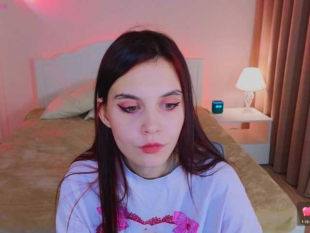  SusieMorris chat room