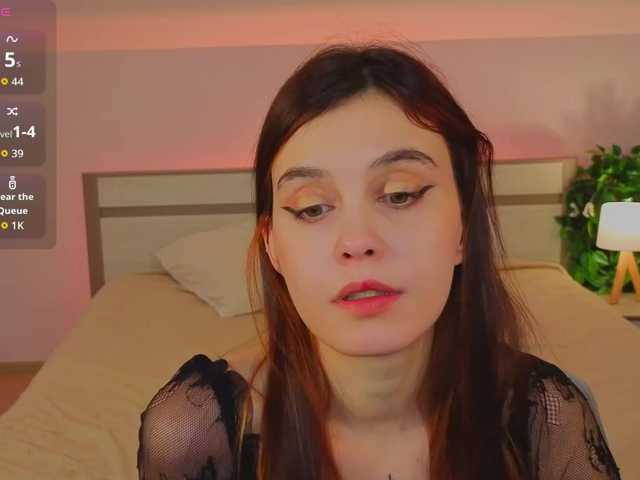 SusieMorris's BongaCams show and profile