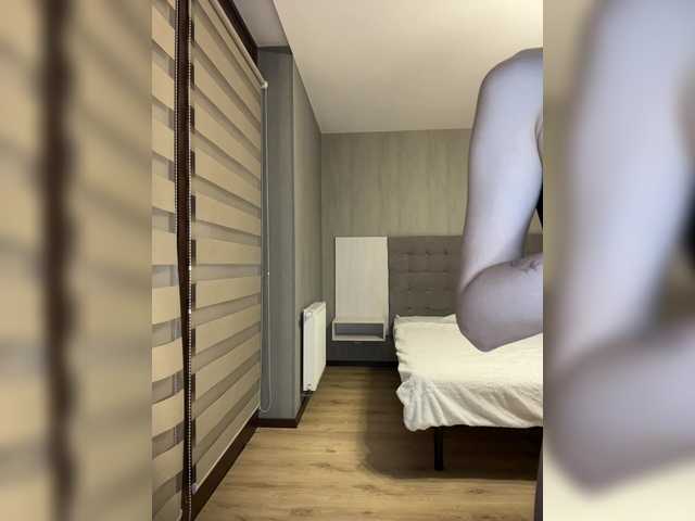 BabyDarii's BongaCams show and profile